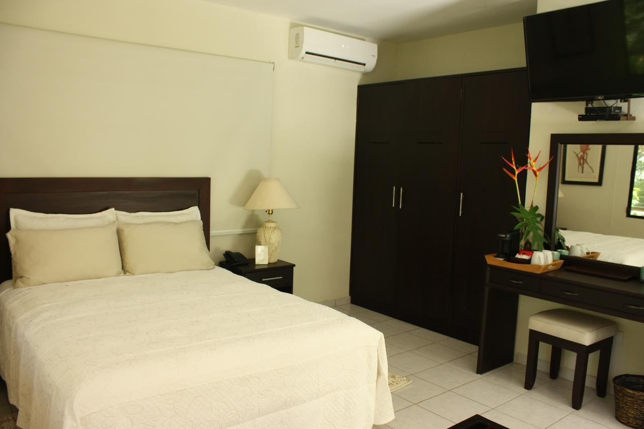 Paraiso Escondido Hotel Villas & Resort El Níspero 外观 照片